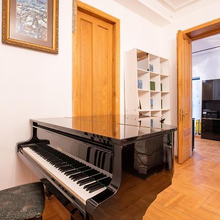 Center 4 You Hotel Tbilisi Zewnętrze zdjęcie