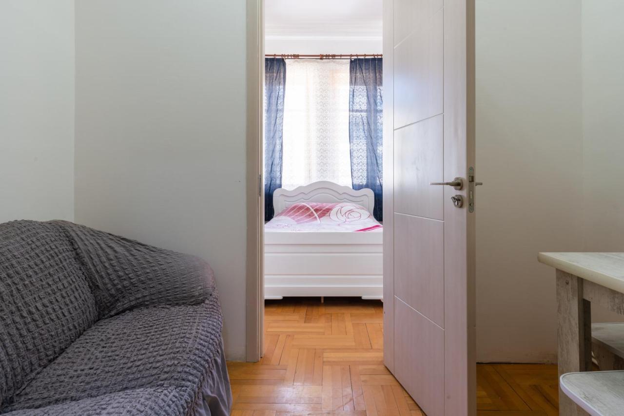 Center 4 You Hotel Tbilisi Zewnętrze zdjęcie