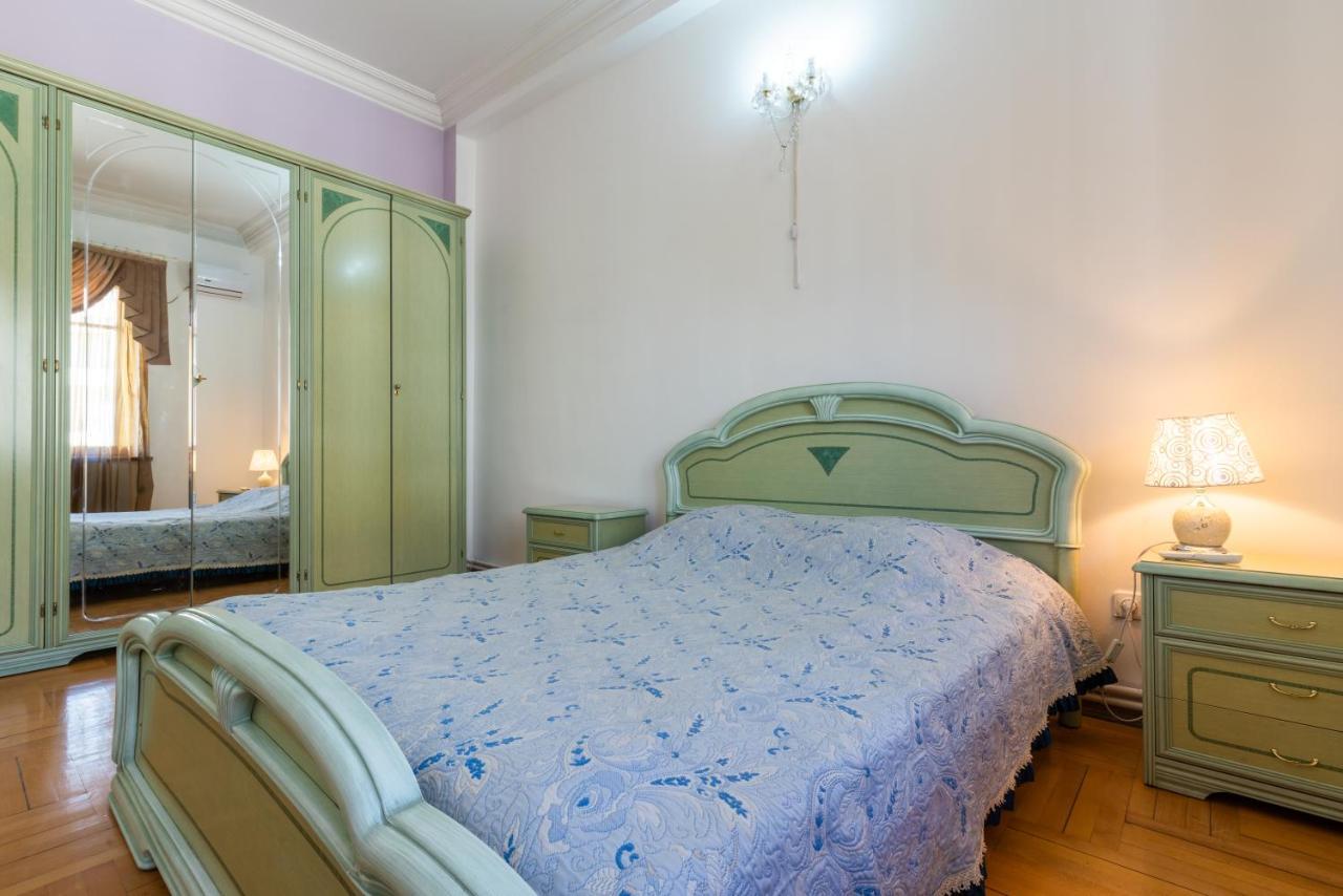 Center 4 You Hotel Tbilisi Zewnętrze zdjęcie