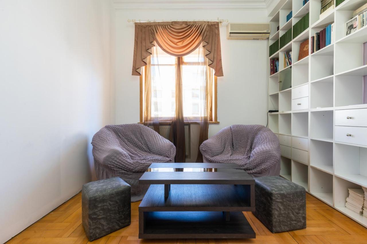 Center 4 You Hotel Tbilisi Zewnętrze zdjęcie