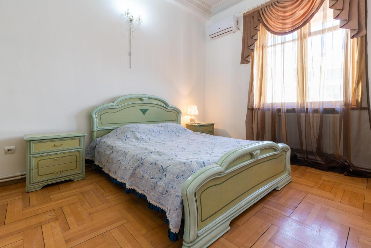 Center 4 You Hotel Tbilisi Zewnętrze zdjęcie