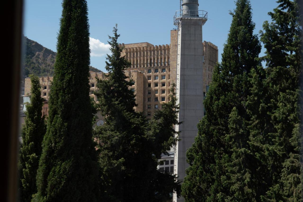 Center 4 You Hotel Tbilisi Zewnętrze zdjęcie