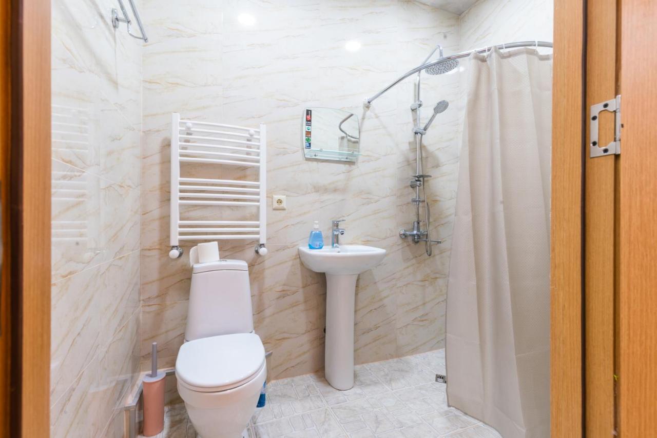 Center 4 You Hotel Tbilisi Zewnętrze zdjęcie